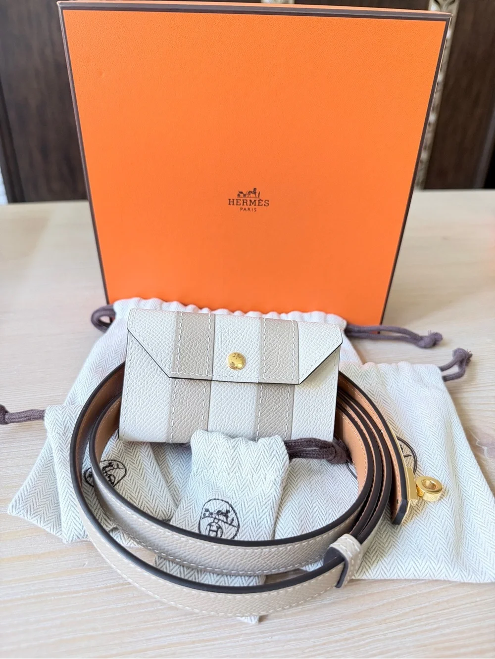Hermes Kelly Pocket Bayadere 18 belt in Trench/Craie